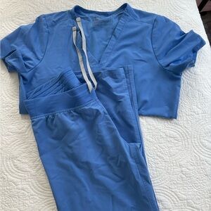 Ceil blue Figs S pants M top